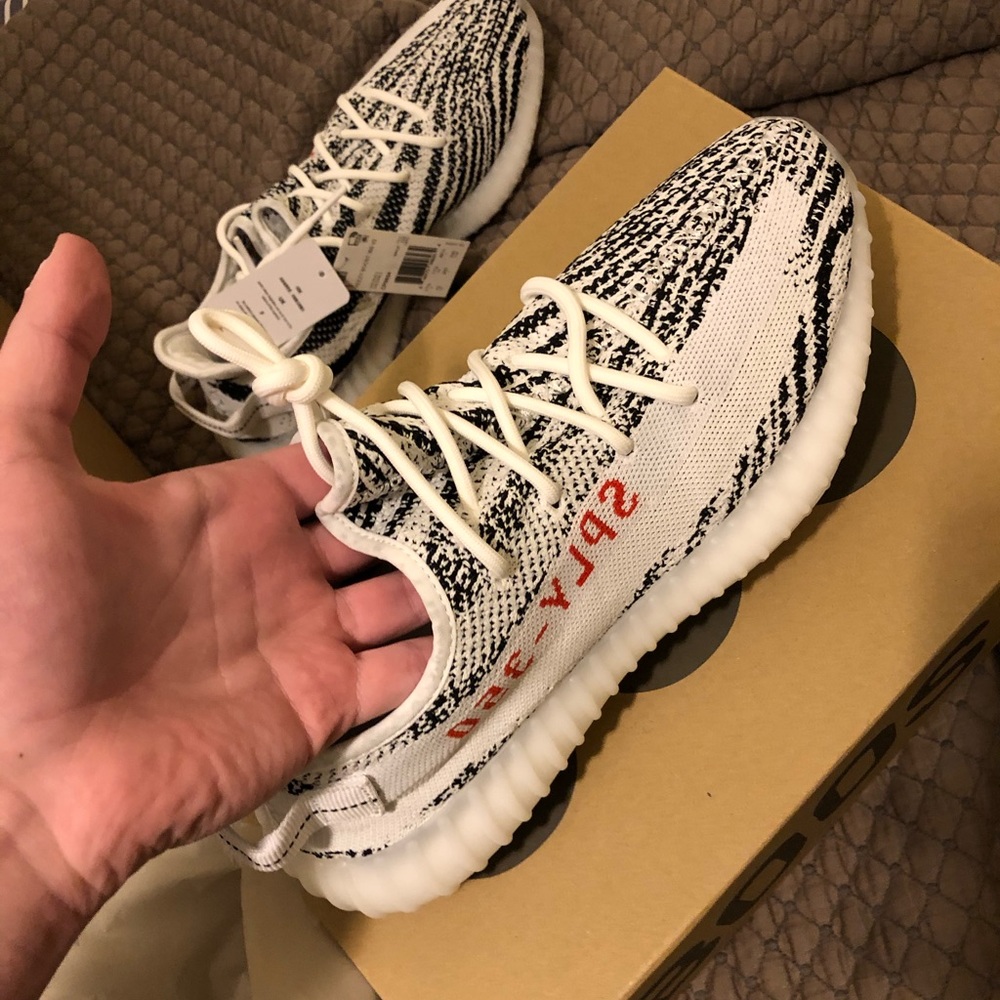 Yeezy boost 350 V2 Zebra